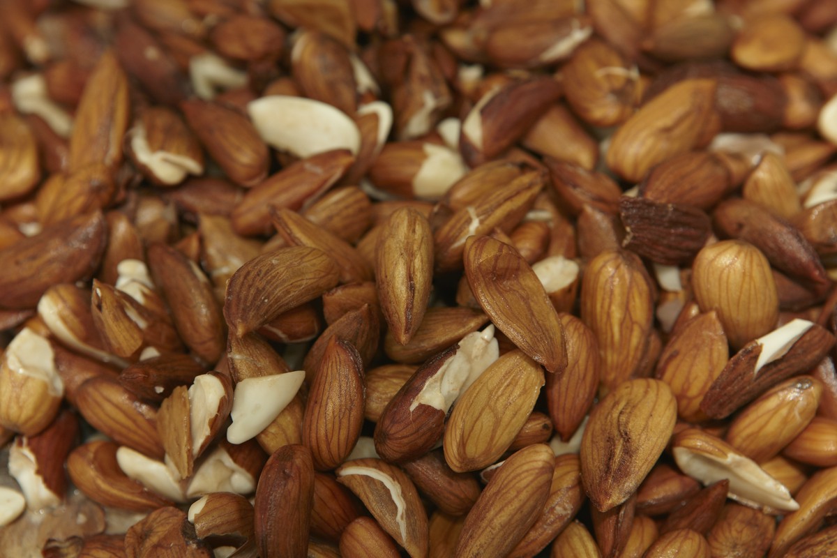 Jakie cenne składniki zawierają migdały?